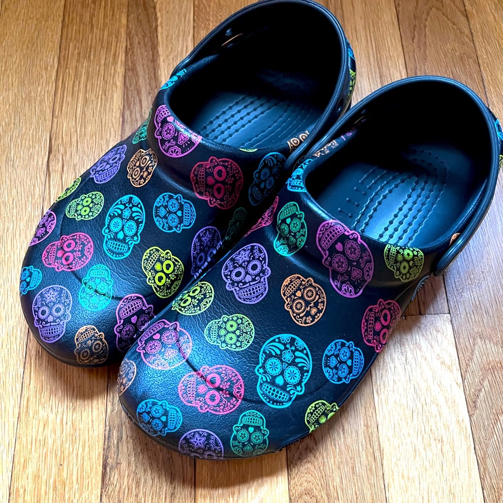 Day Of The Dead Skull Crocs MENS SIZE 9